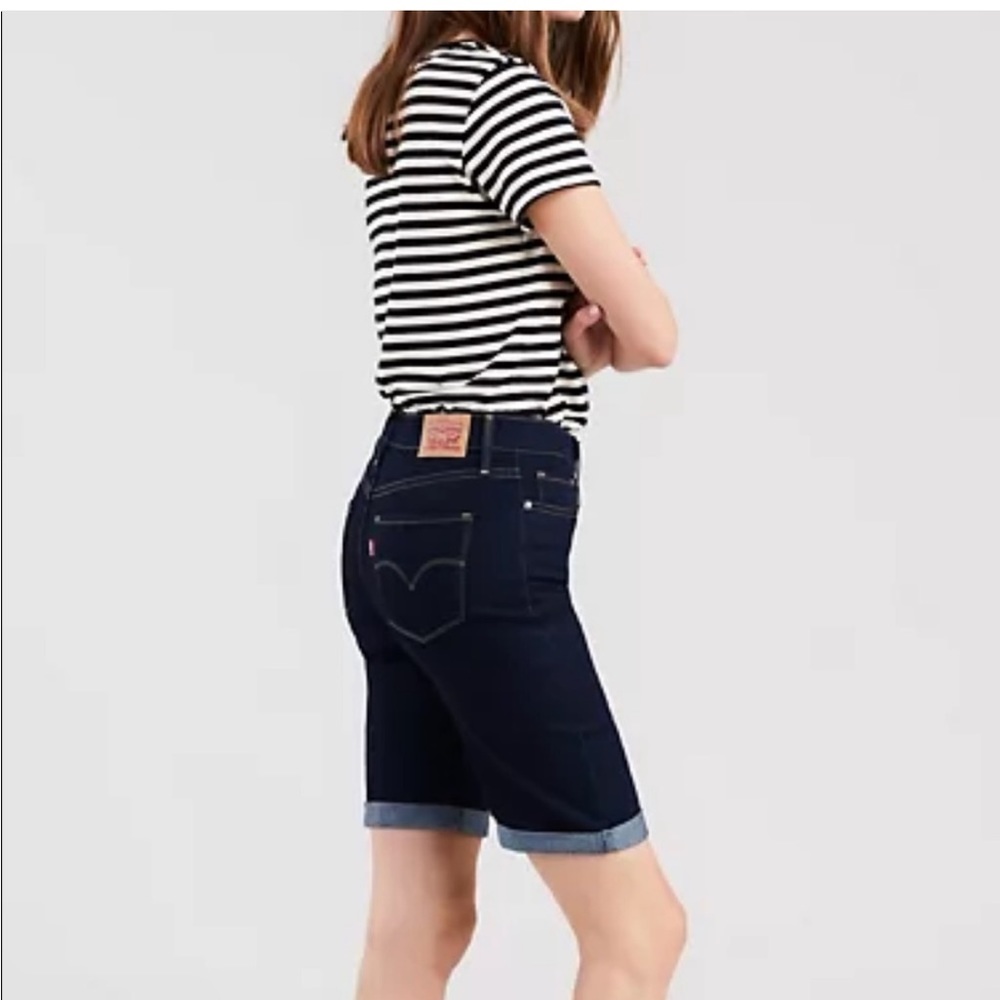 Levi’s Bermuda Jean Shorts - Picture 5 of 5